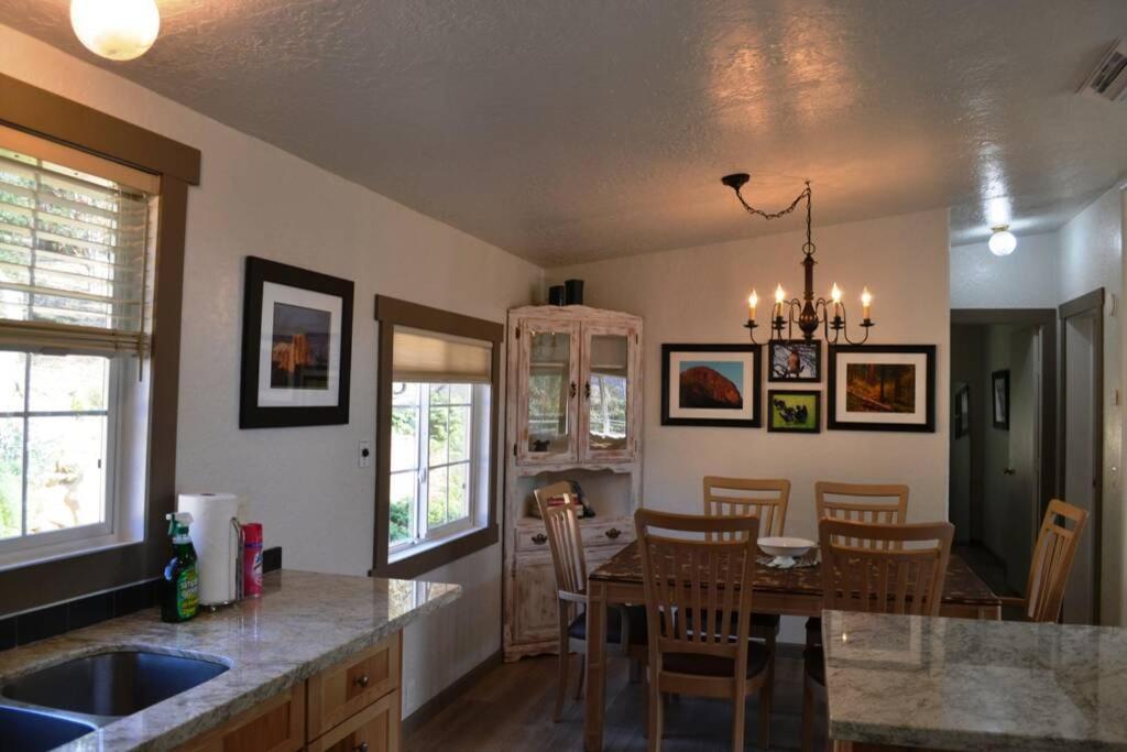 In The Oaks Villa Three Rivers Bagian luar foto